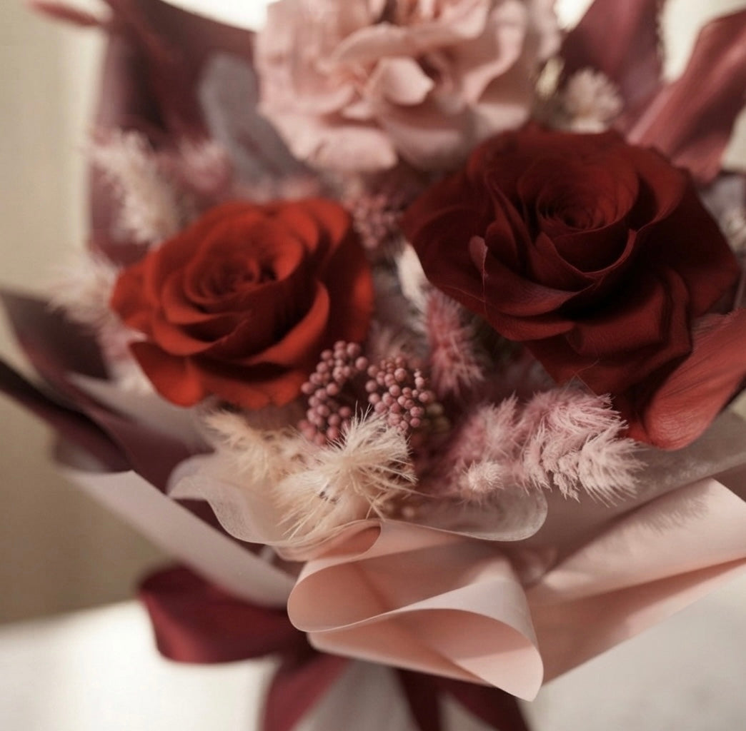 Luxury Preserved Rose Bouquet with Box -BROWN