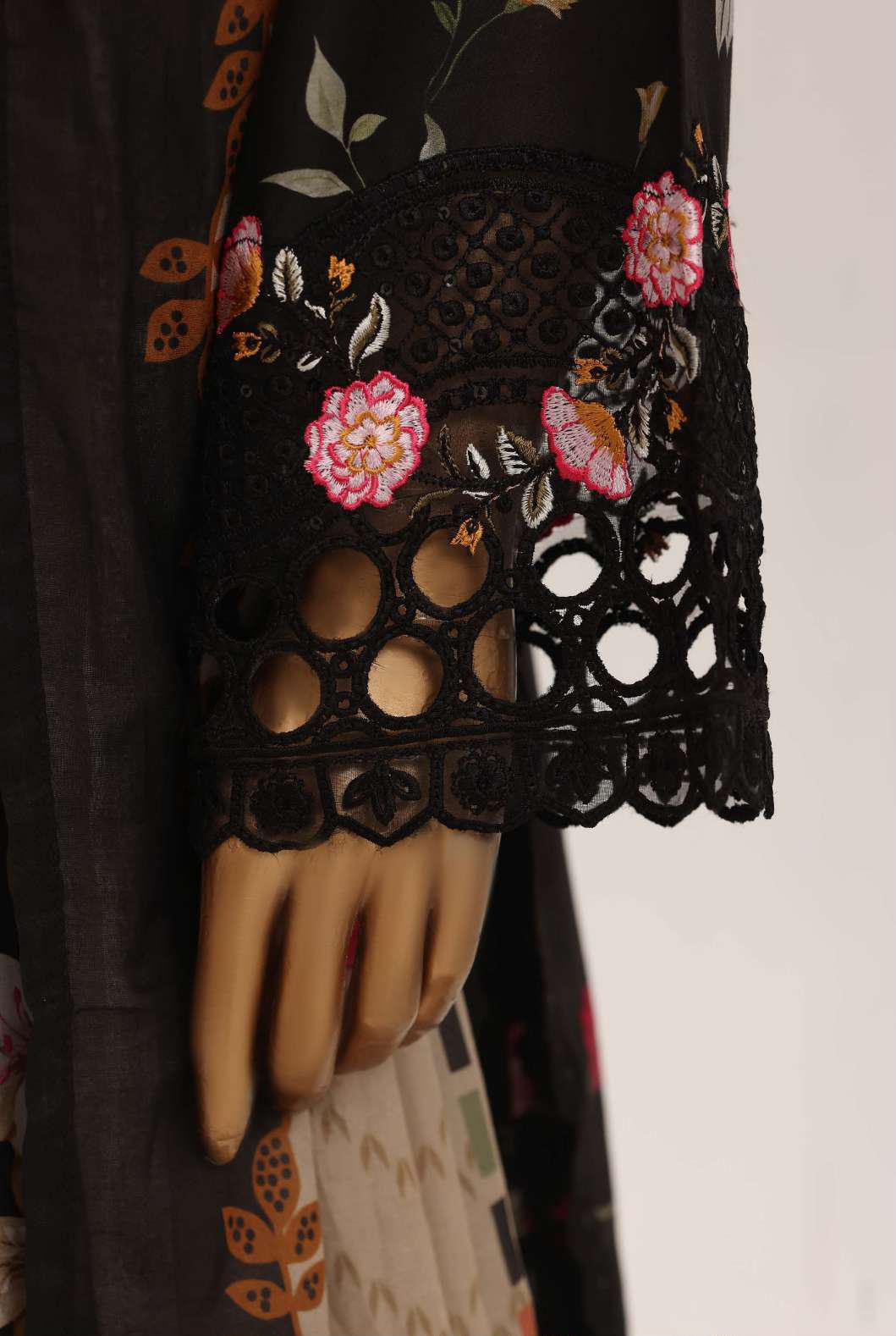 SADABAHAR | Festive Embroidered Lawn 3-Piece Stitched Suit – VSB01