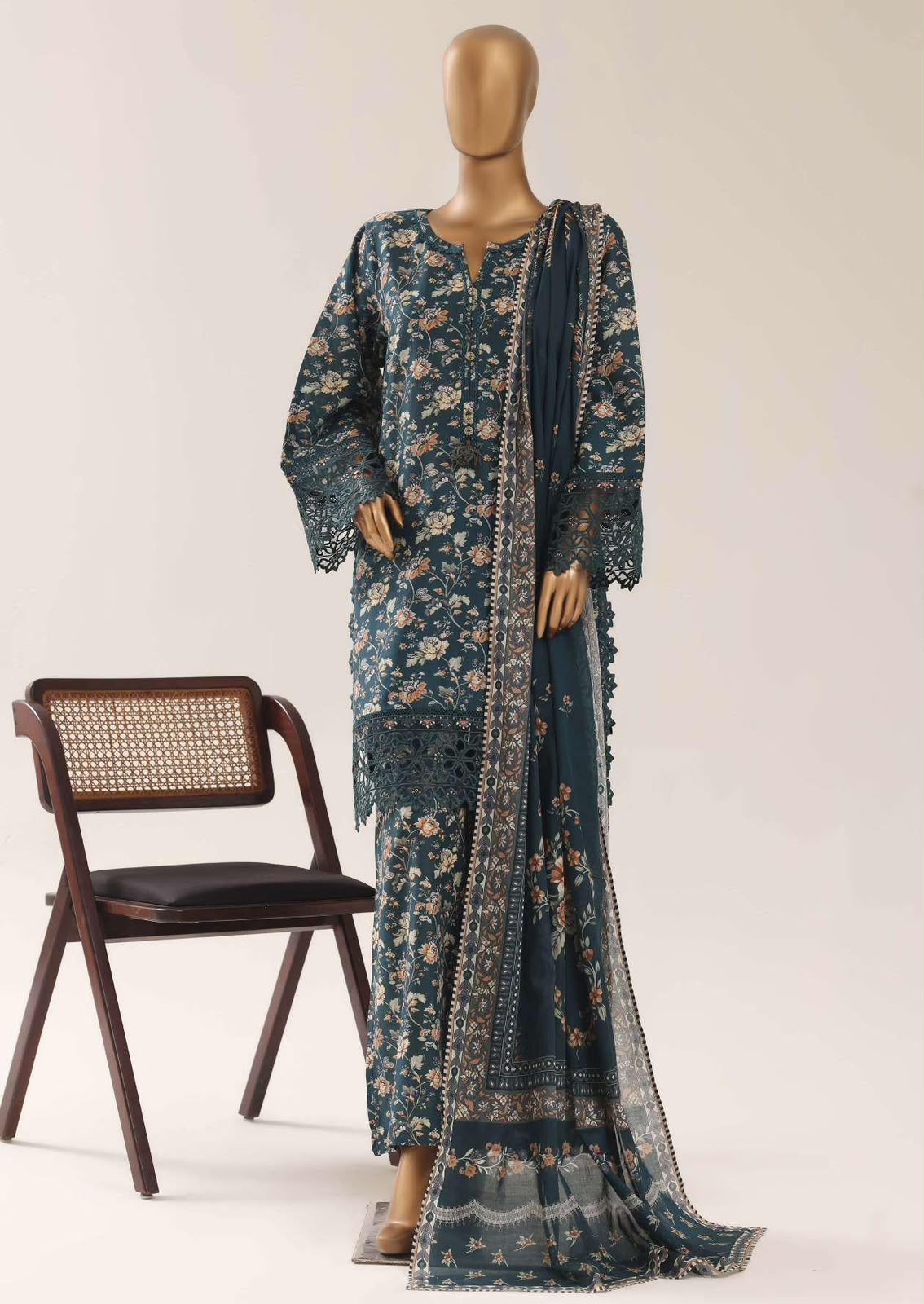 SADABAHAR | Festive Embroidered Lawn 3-Piece Stitched Suit – VSG02