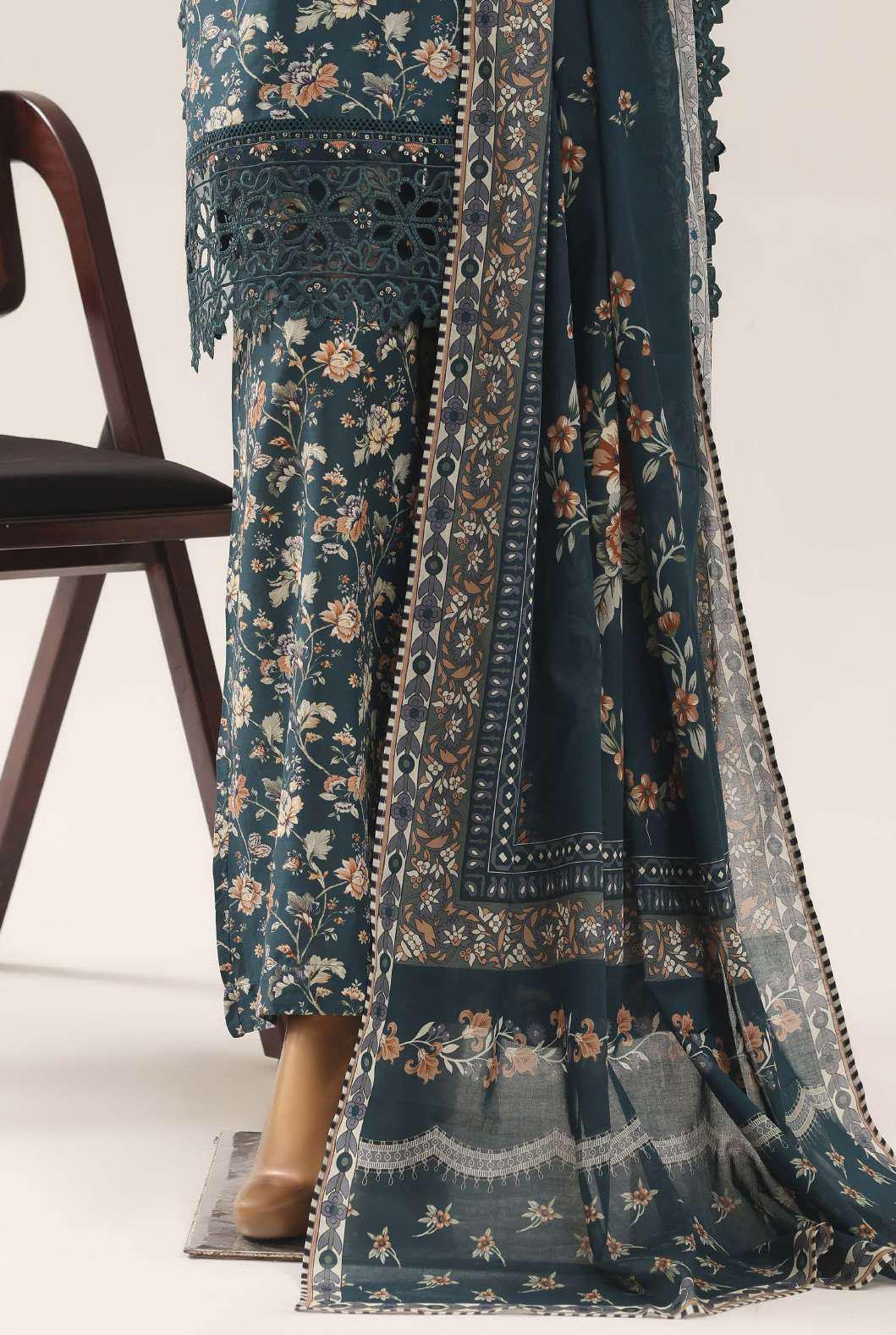 SADABAHAR | Festive Embroidered Lawn 3-Piece Stitched Suit – VSG02